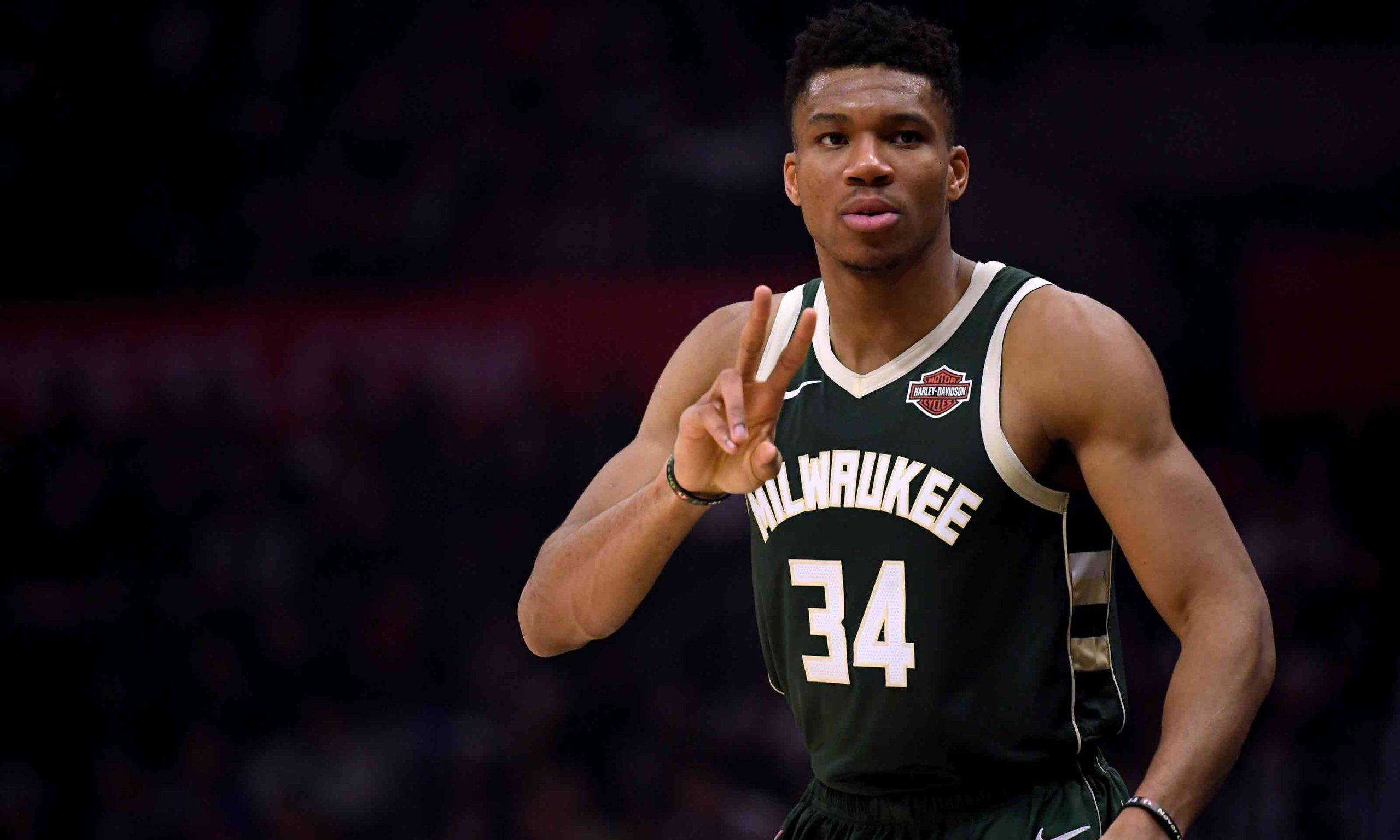 雄鹿险胜引发争议，命运悬念关键表现点燃全场！